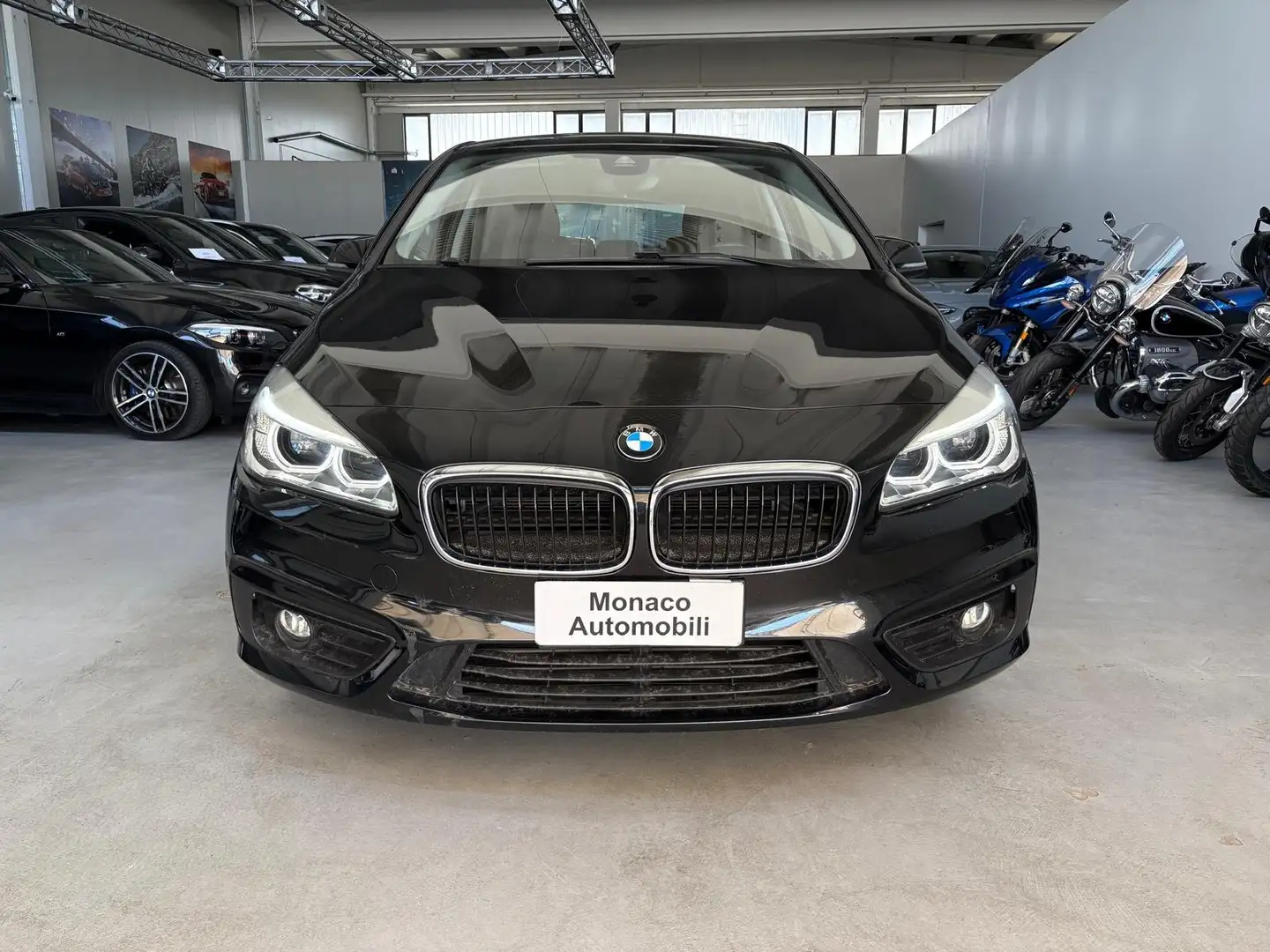 BMW 216 216i Active Tourer Advantage Negro - 2