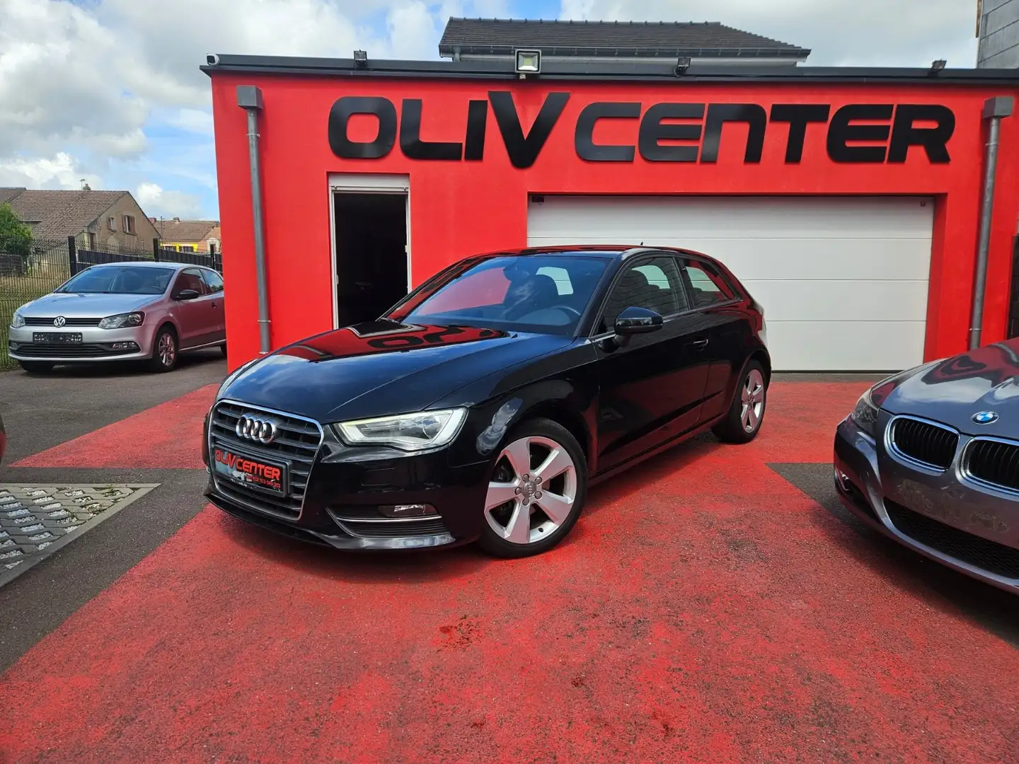 Audi A3 A3 1.6 TDI 105 Ambition Luxe  10990e Noir - 1