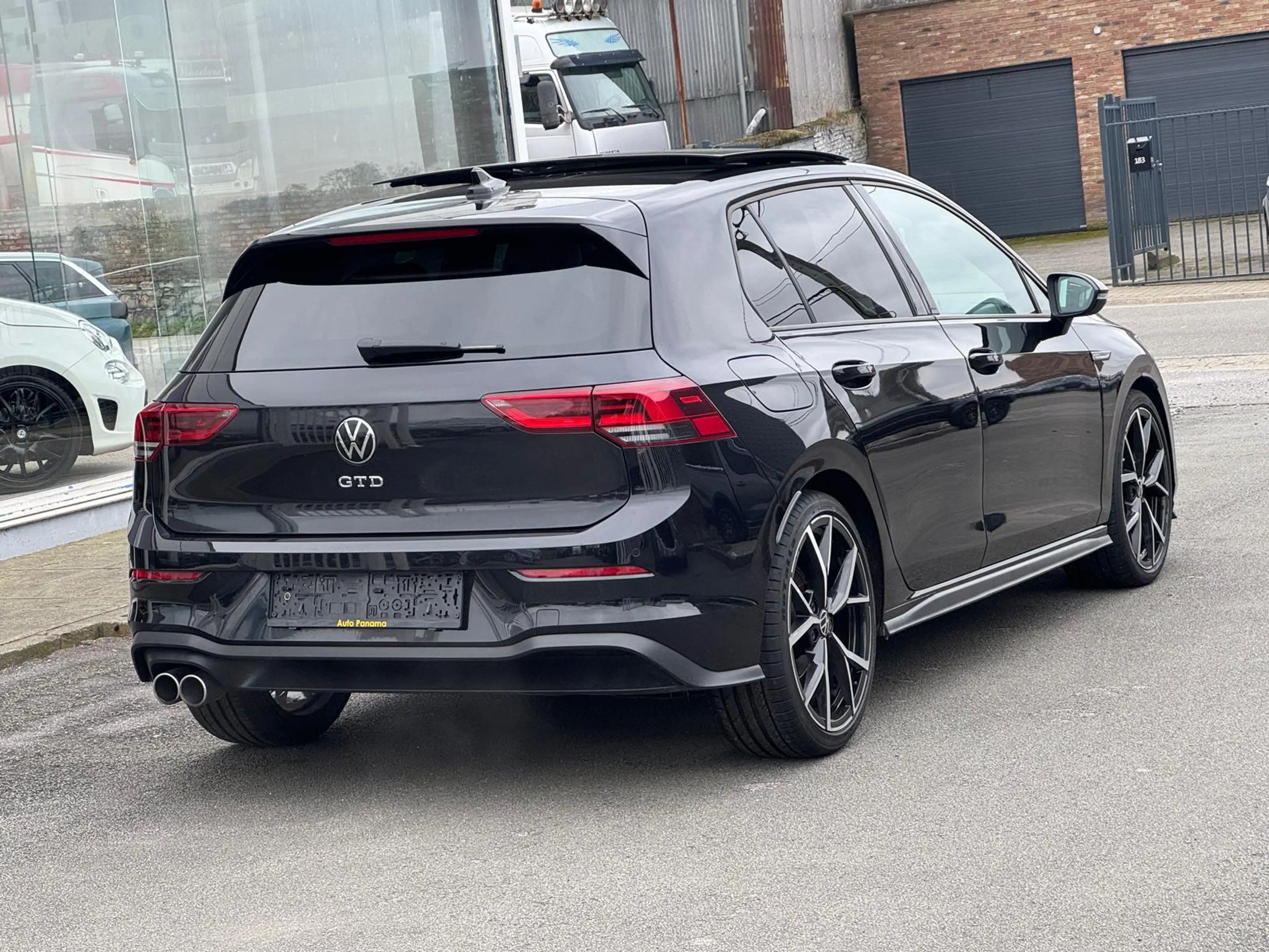 Volkswagen Golf GTD Golf 2.0 SCR TDi DSG 200CV TOIT PANORAMIQUE COCKPI — photo 2