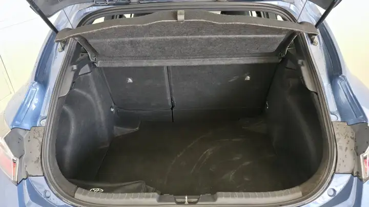 Toyota Auris 2022, foto 20