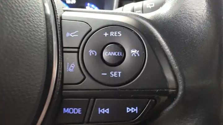 Toyota Auris 2022, foto 19