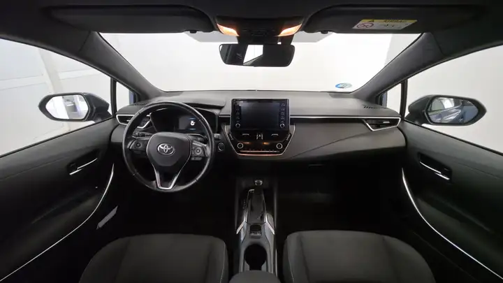 Toyota Auris 2022, foto 9