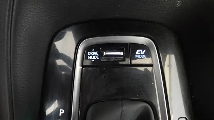 Toyota Auris 2022, foto 15