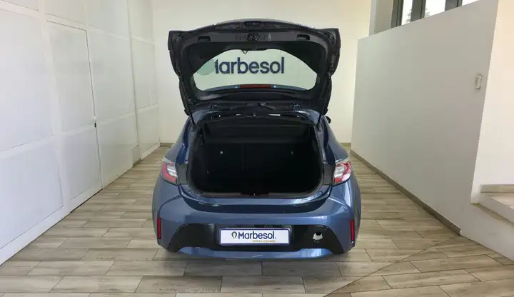 Toyota Auris 2022, foto 21