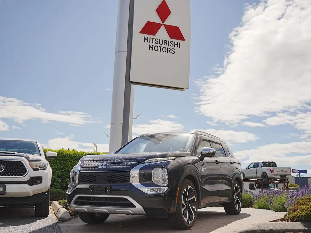 2025 Mitsubishi Outlander