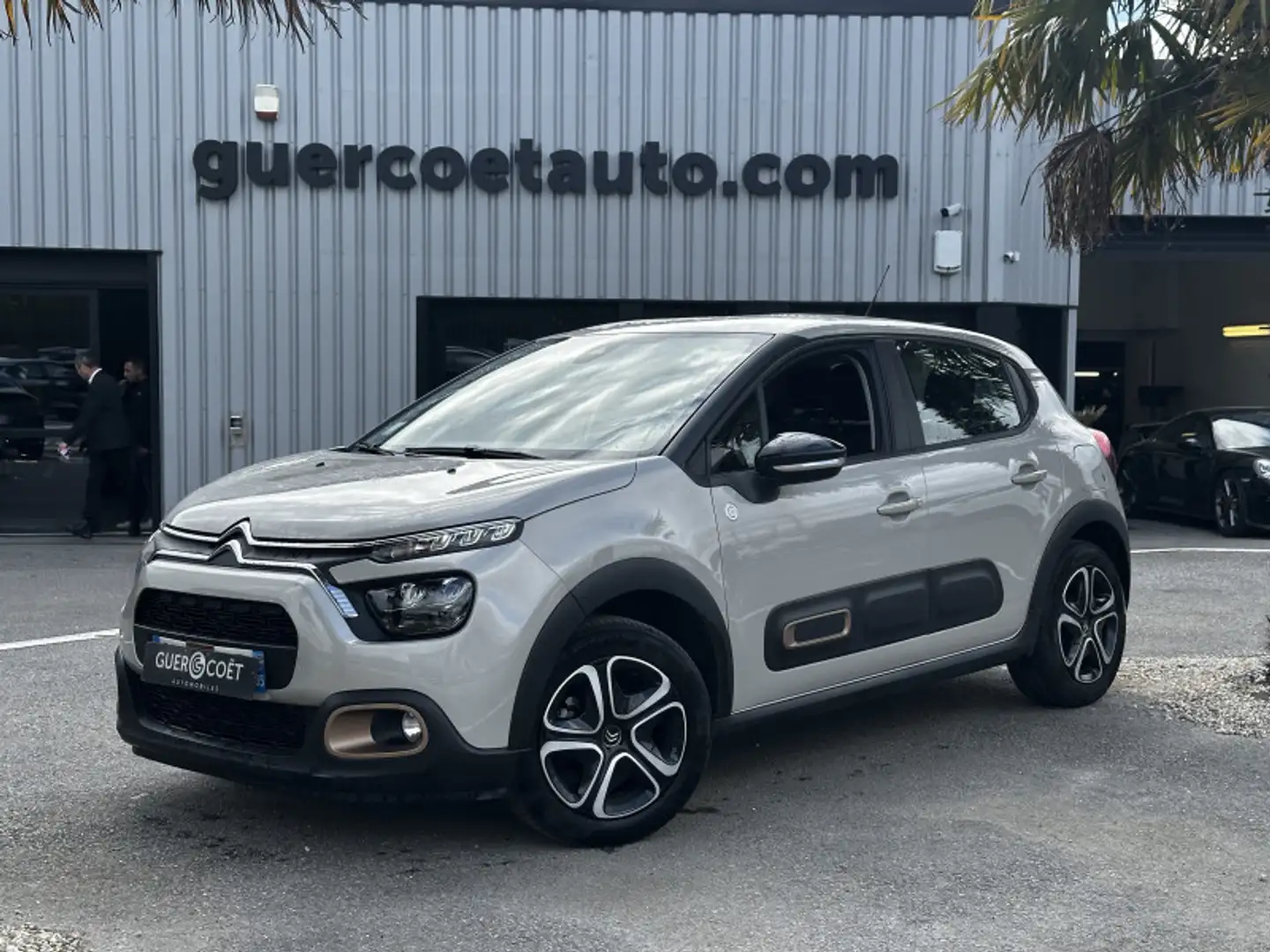 Citroen C3 1.2 PURETECH 83CH S\u0026S C-SERIES 123G Beige - 1