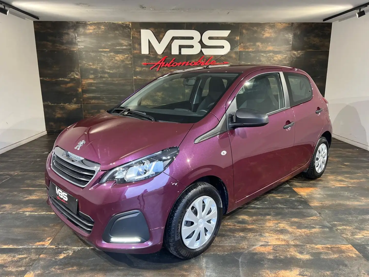Peugeot 108 108 1.0 VTi *FAIBLE KLM *5 PORTES *1ER MAIN *RADIO Mauve - 1