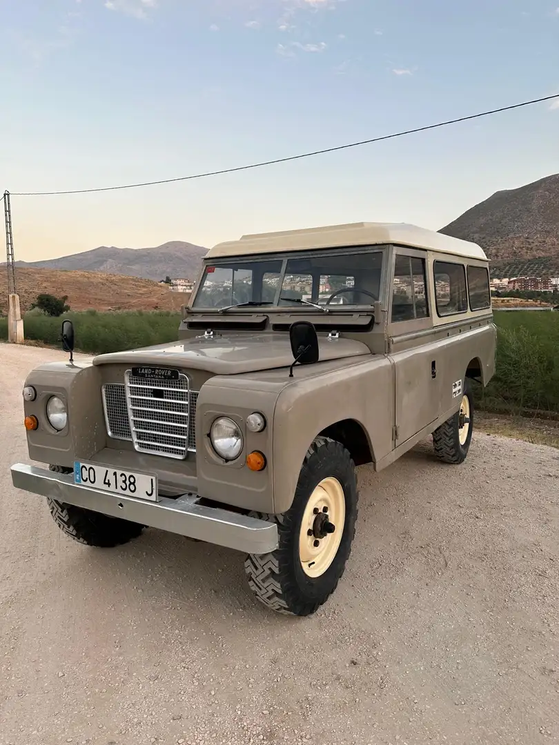 Land Rover Series 109" Marrón - 1
