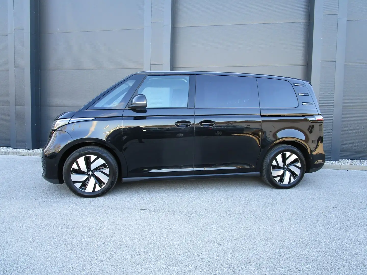 Volkswagen ID. Buzz VW ID. Buzz Pro 150 kW Schwarz - 2