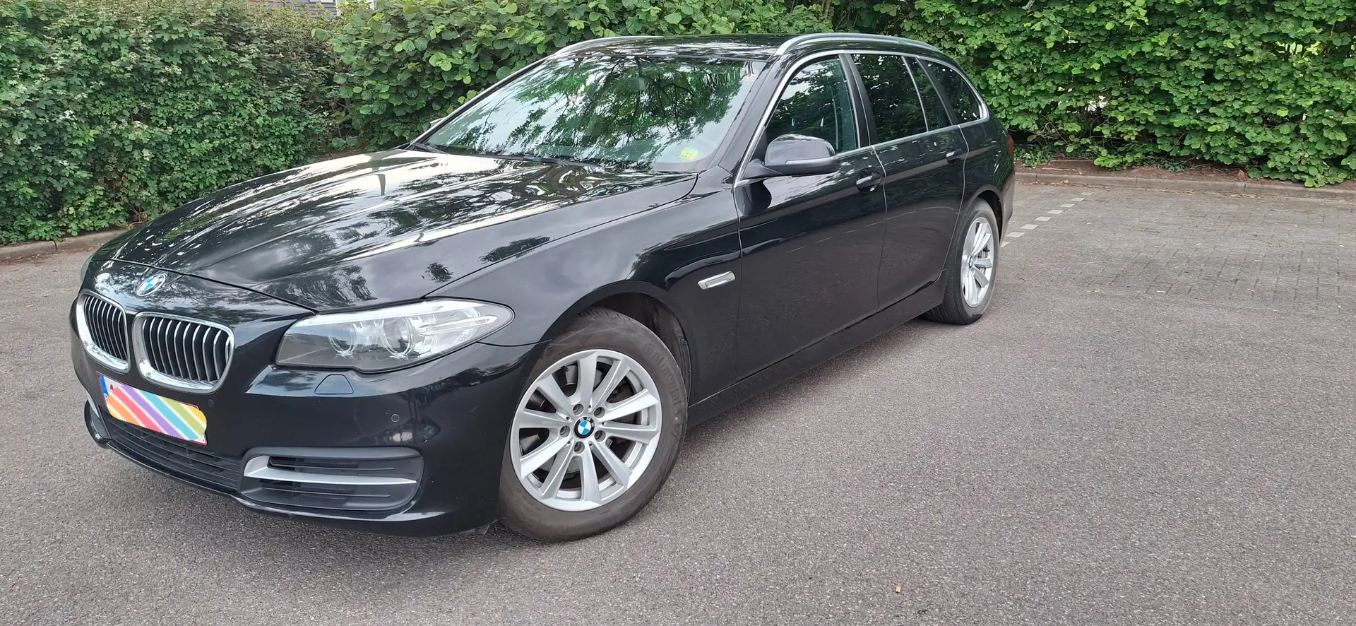 BMW 518 518d Touring Aut. Zwart - 1