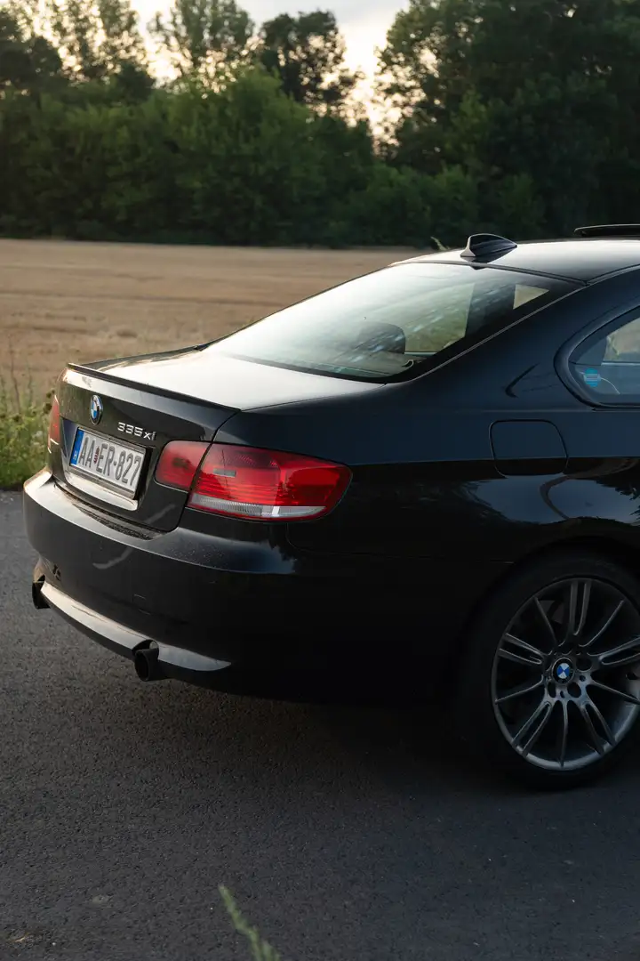 BMW 335 335xi Coupe Schwarz - 2