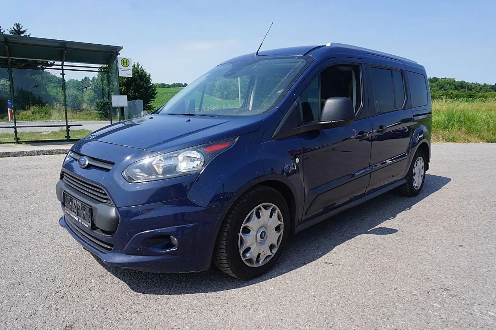 Ford Grand Tourneo Connect Trend 1,5 TDCi L2 Blau - 1