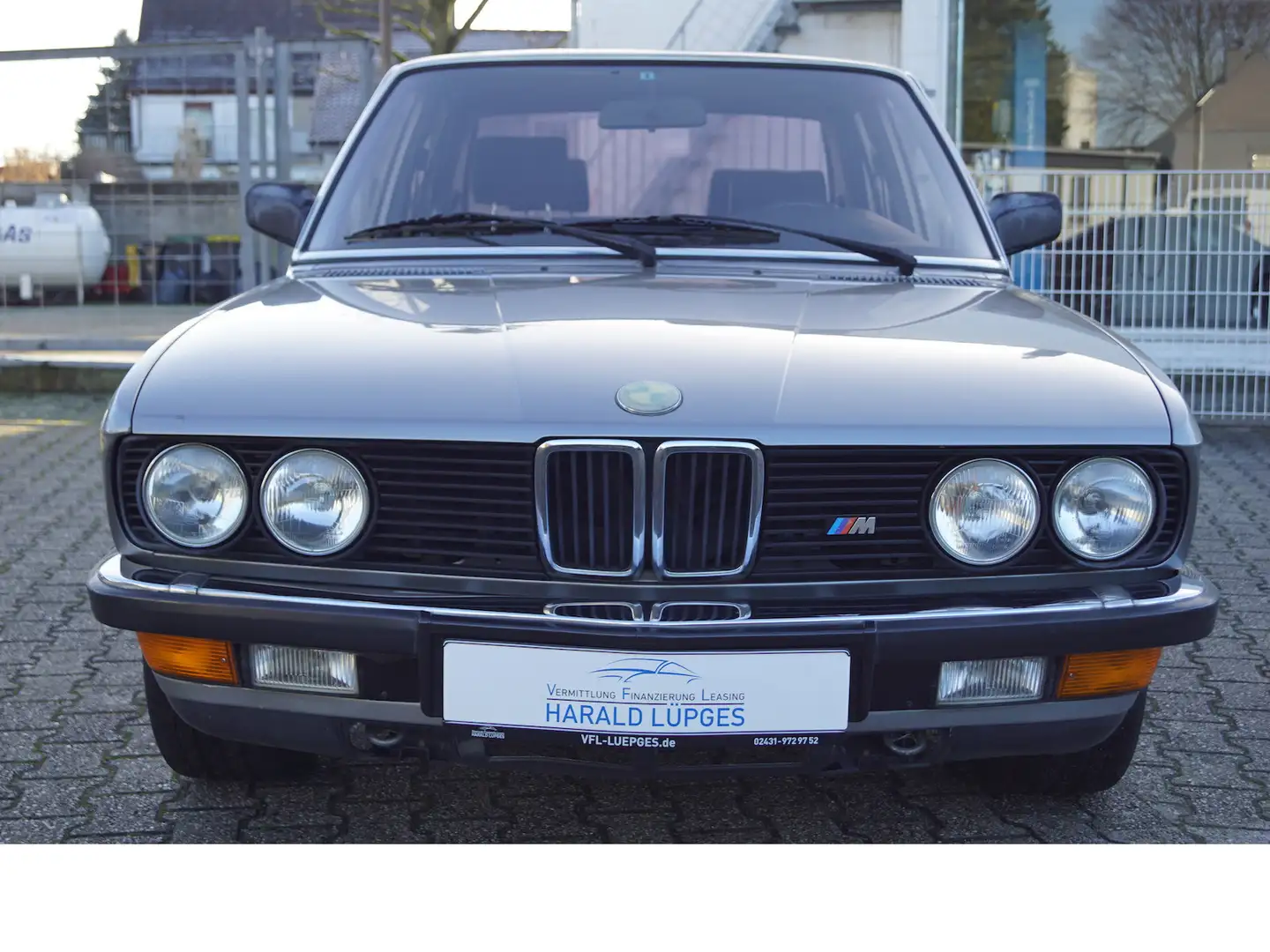 BMW 525 525E, Automatik, Klima, H-Kennzeichen Gris - 2