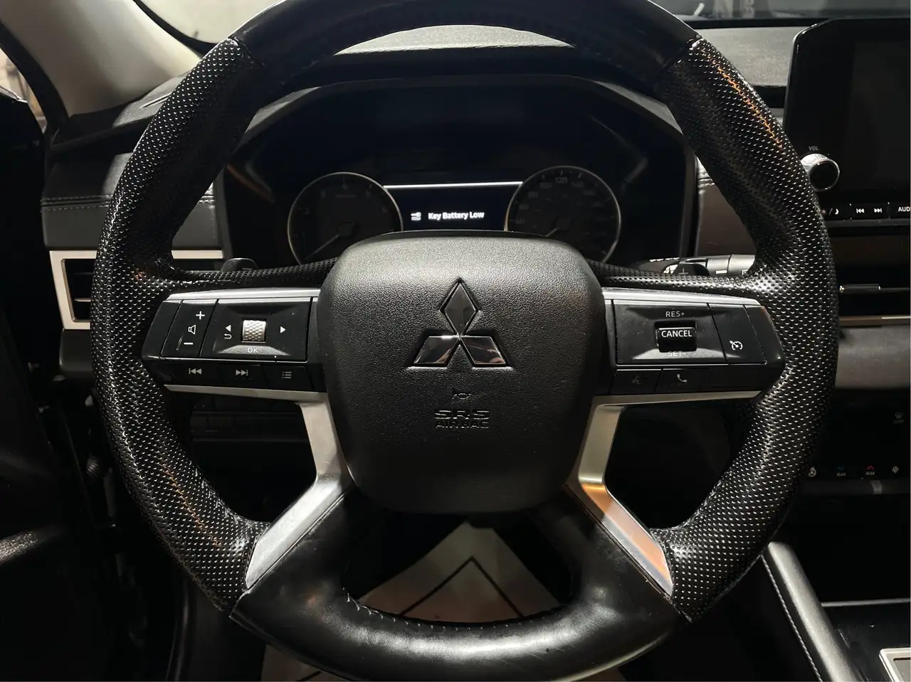 Mitsubishi Outlander снимка Mitsubishi Outlander