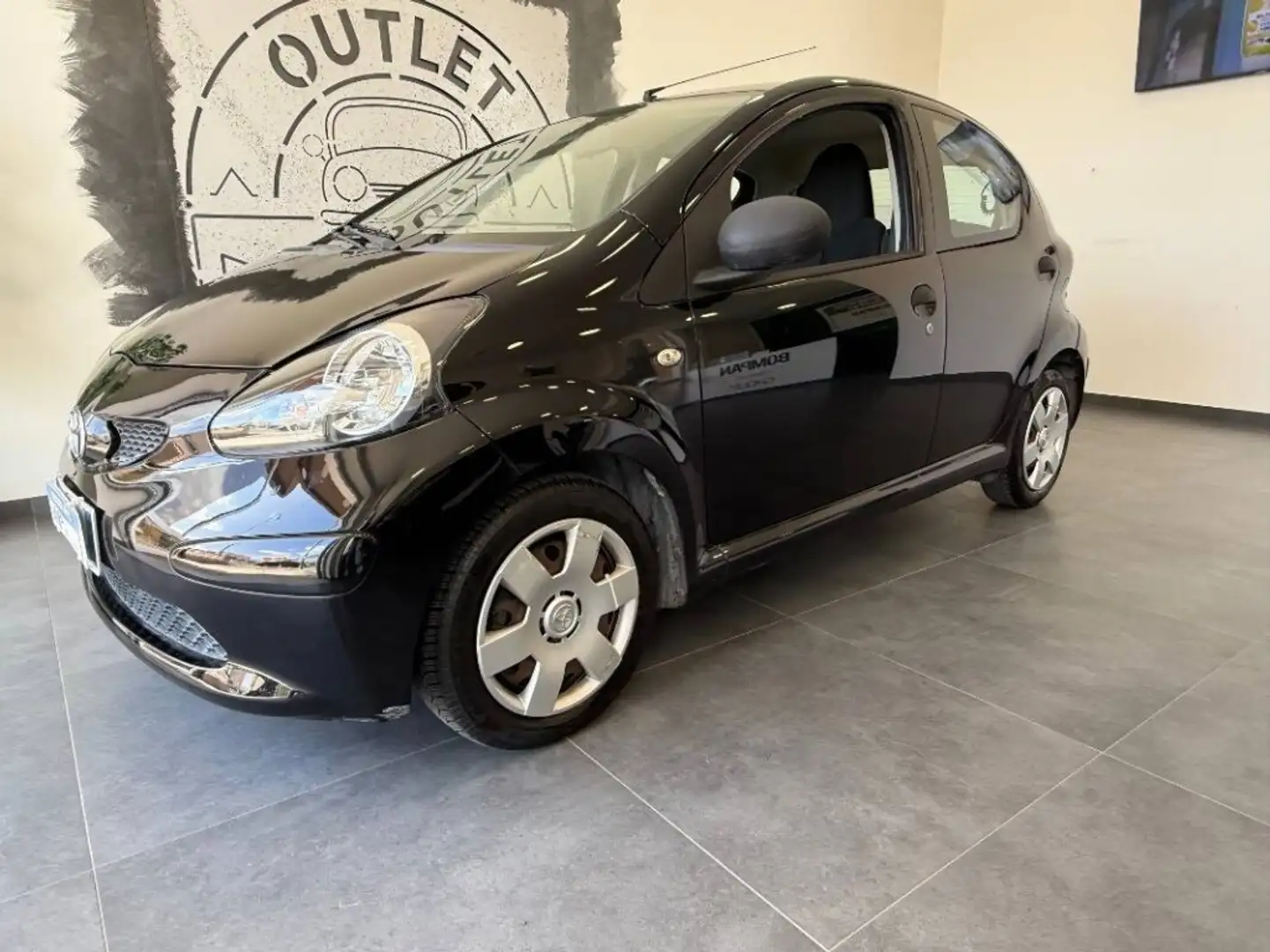 Toyota Aygo 1.0 5p Nero - 2