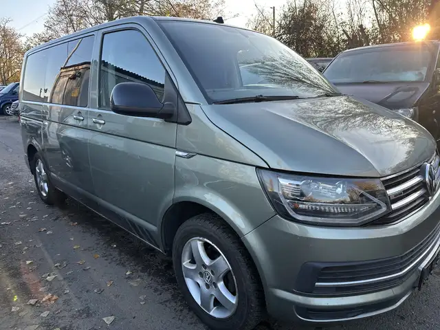 Volkswagen T5 Multivan 4Motion 2,5 TDI 174 PS KLIMA NAVI 17 ZOLL ALU