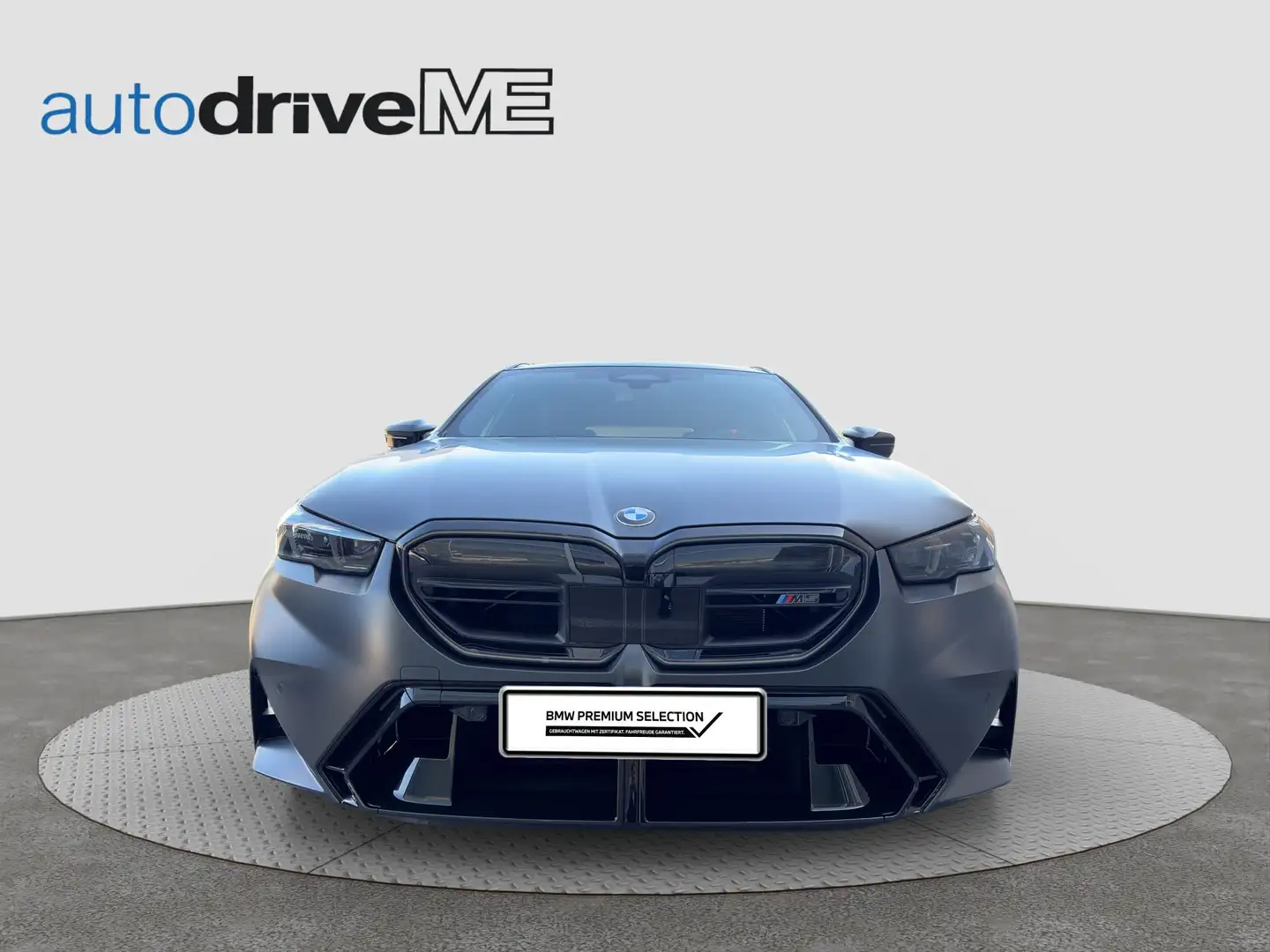 BMW M5 Touring Grau - 2