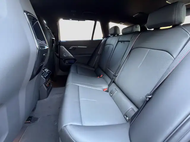 BMW M5 Touring Ansicht 13