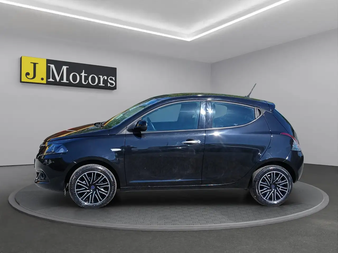 Lancia Ypsilon 2023