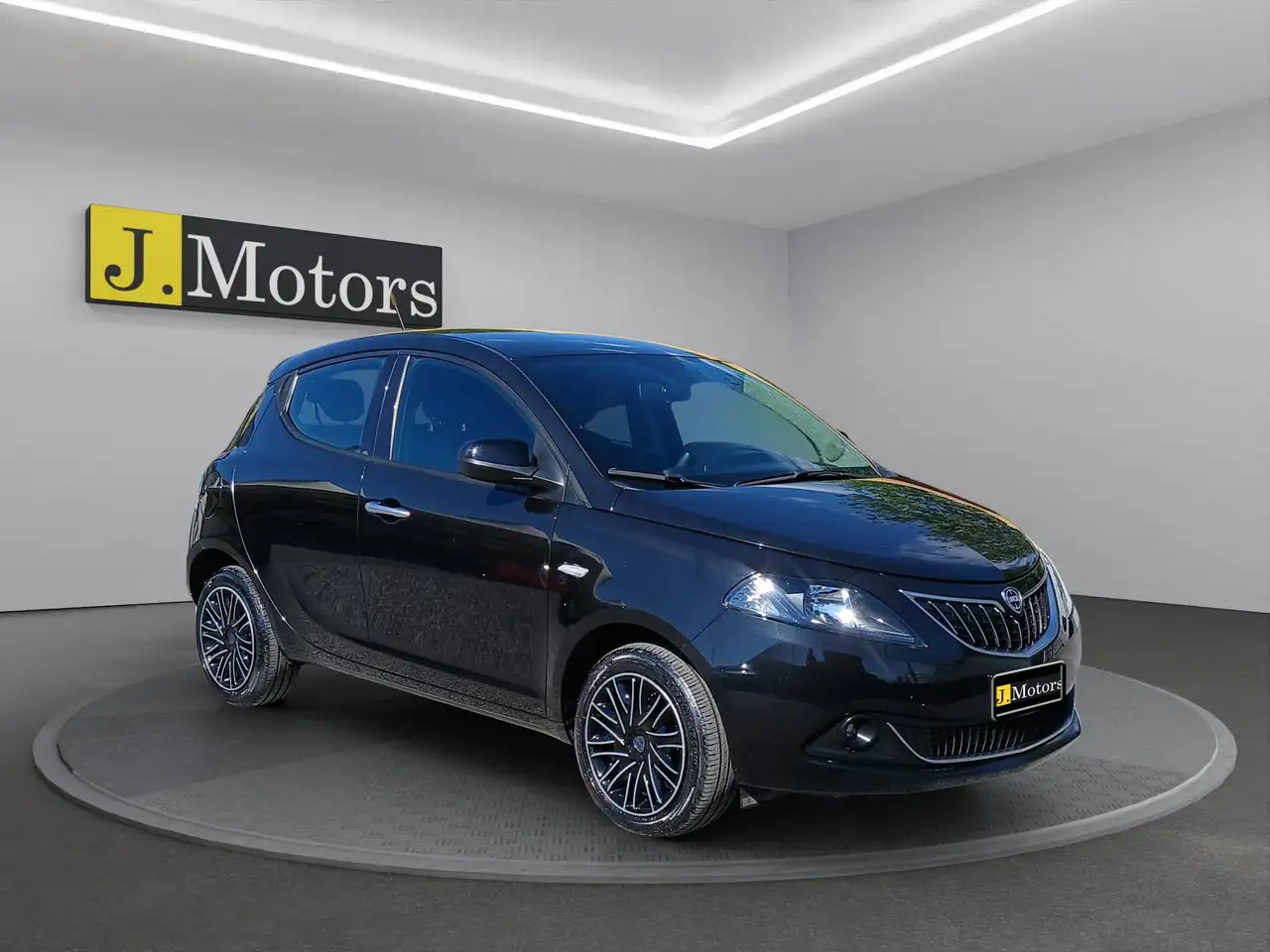 Lancia Ypsilon 2023 — фото 7