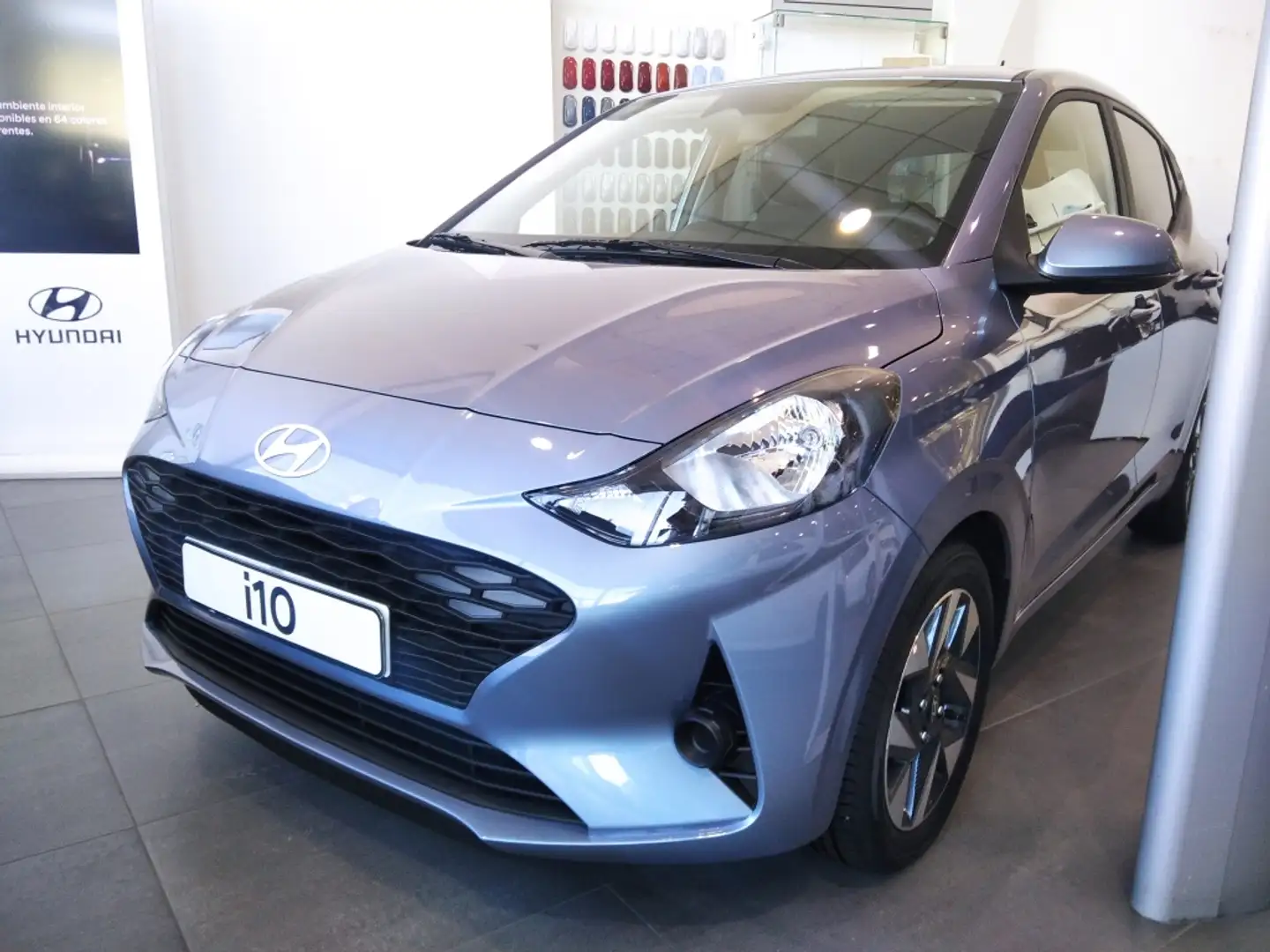 Hyundai i10 1.0 MPI Klass Aut. Azul - 1