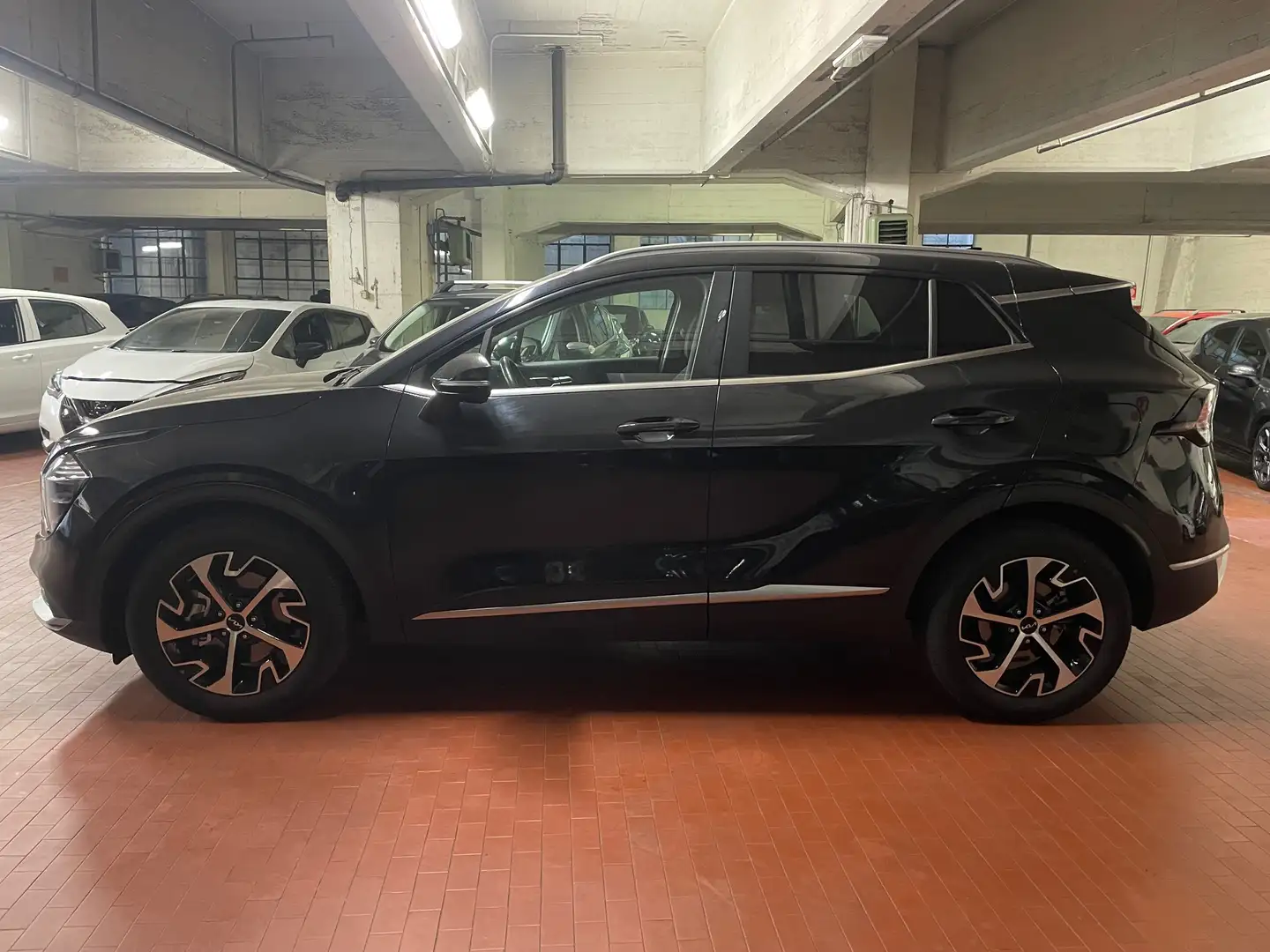 Kia Sportage 1.6 tgdi hev Style auto Nero - 2