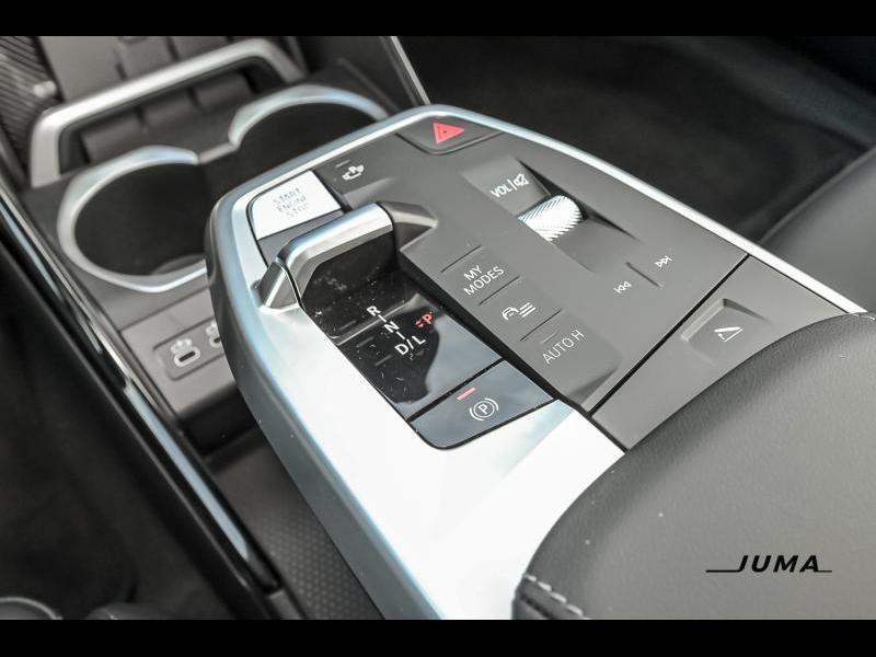 BMW X1 sDrive20i - xLine — photo 11
