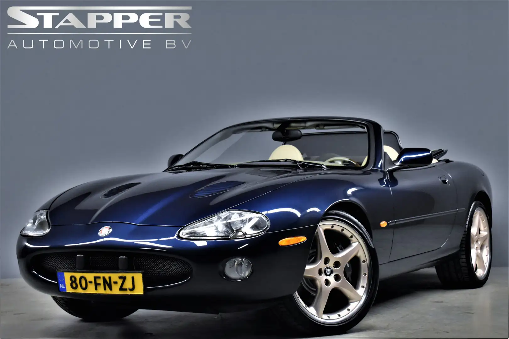 Jaguar XKR 4.0 V8 364pk Convertible Topconditie!/NL Auto/Youn Modrá - 1