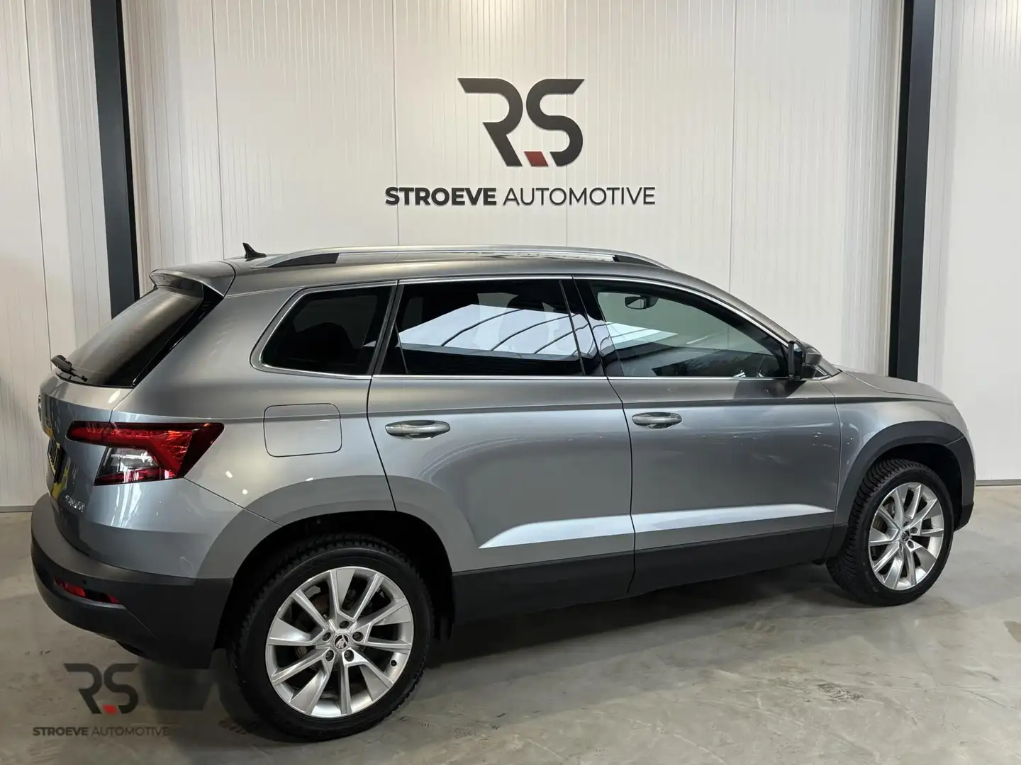 Skoda Karoq 1.0 TSI 115 pk handg. Ambition Buss. | Navi | Crui Grijs - 2