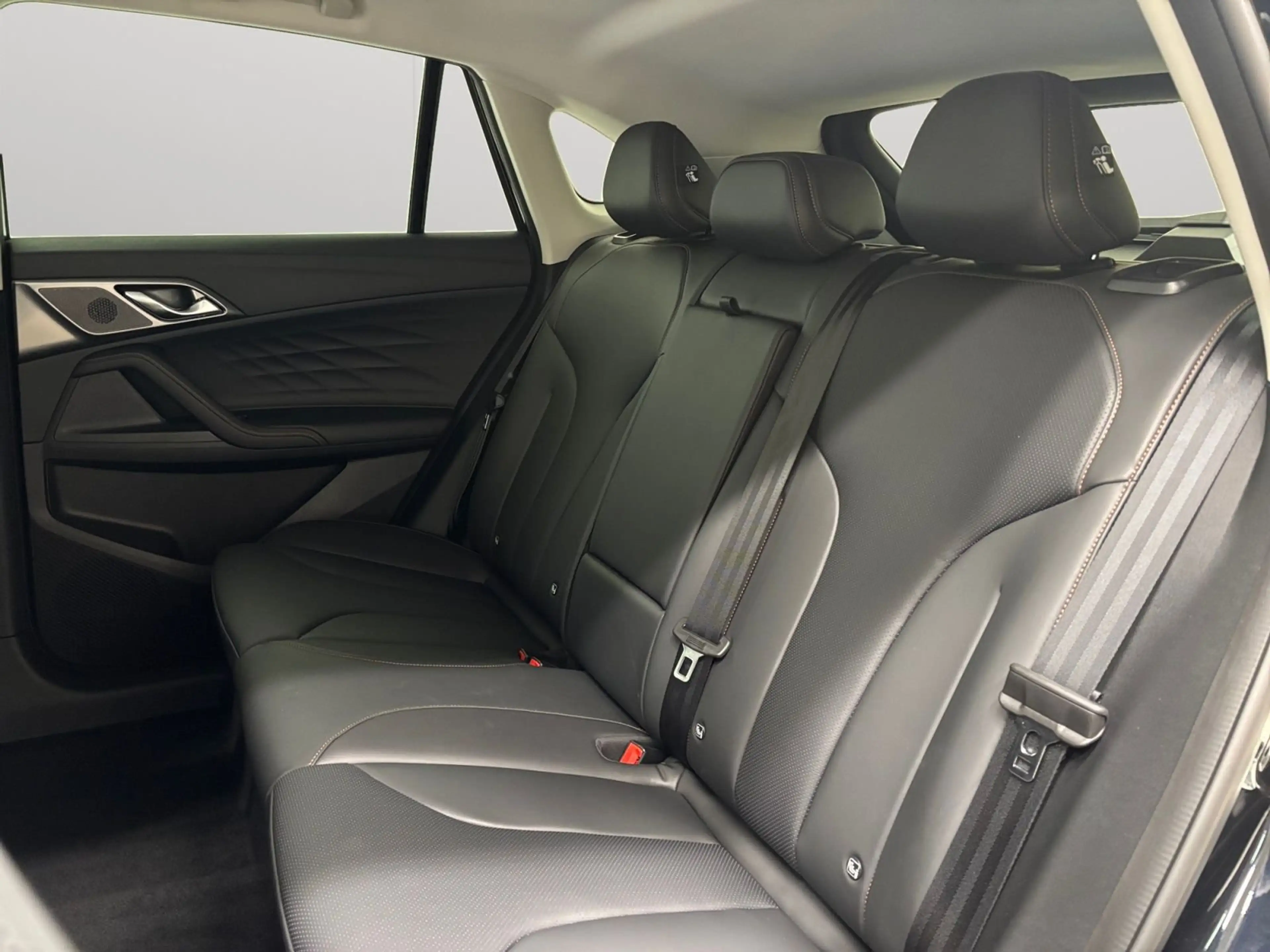 MG HS 1.5 i Automaat Hybrid Luxury — photo 8