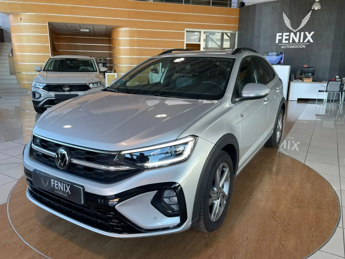 Volkswagen Taigo 1.0 TSI R-Line 85kW Argent - 1