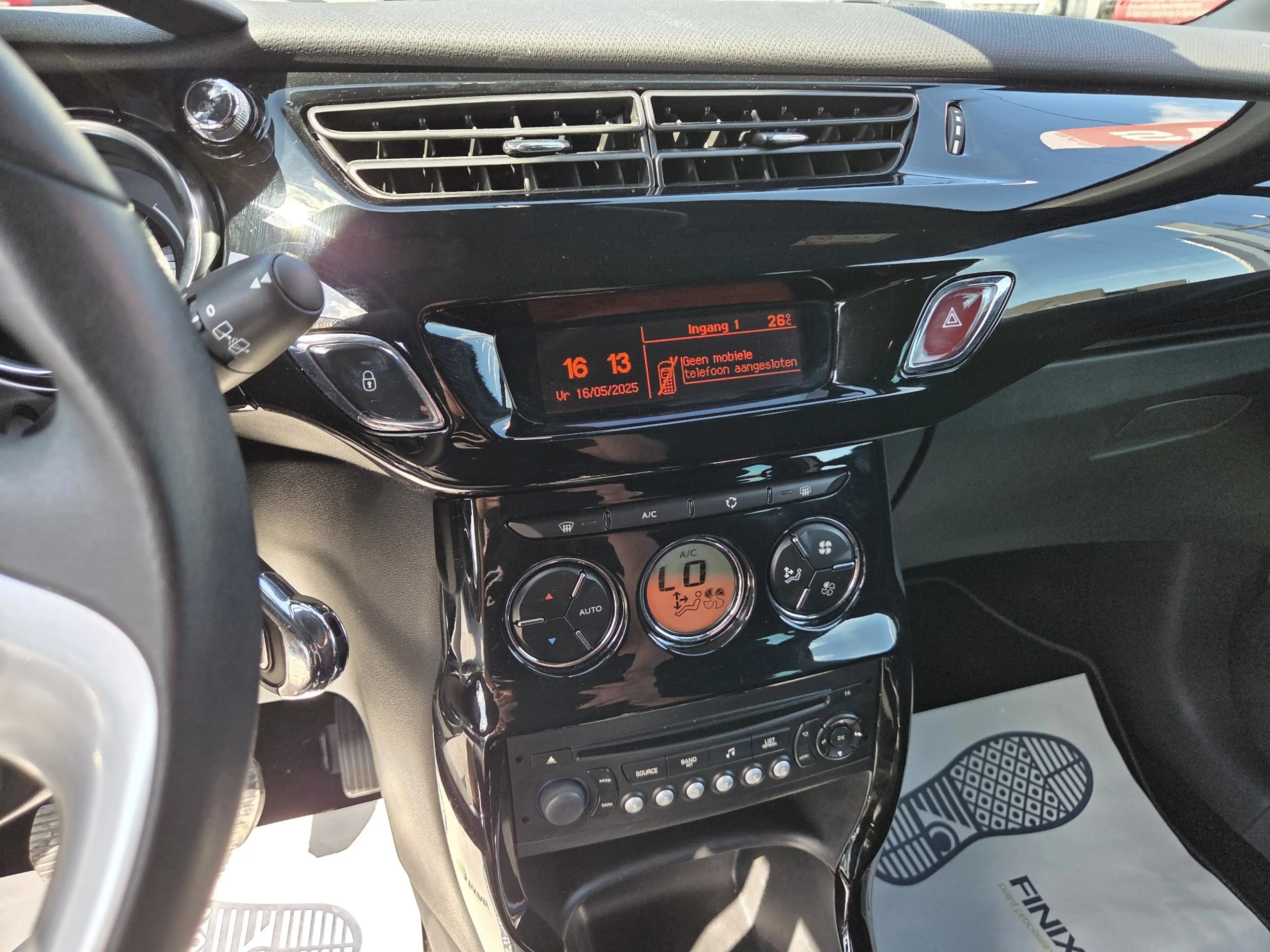 Citroen DS3 1.2i☆1jOMNIUMGARANTIE☆PARELMOER WIT☆CRUISE!☆PARKS — photo 11
