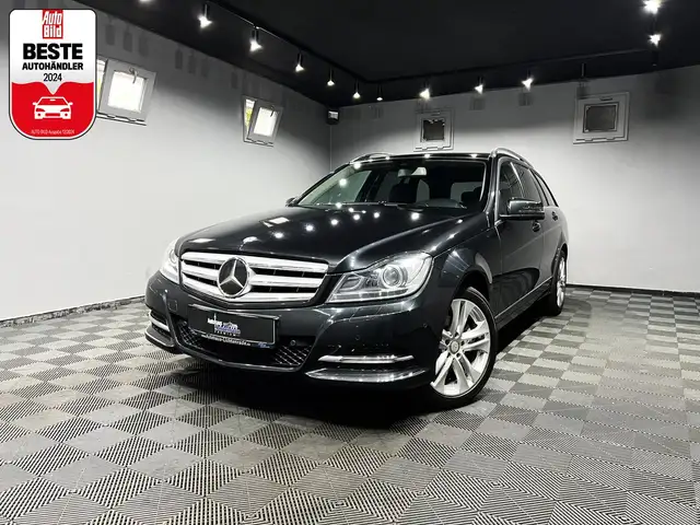 Mercedes-Benz 250 main image