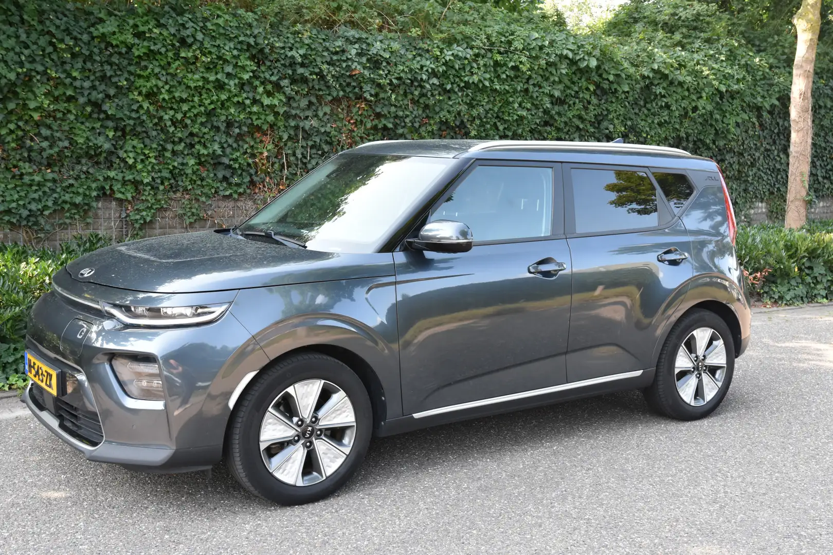 Kia Soul e-Soul ExecutiveLine 64 kWh | LEDER | CARPLAY | CA Grau - 2