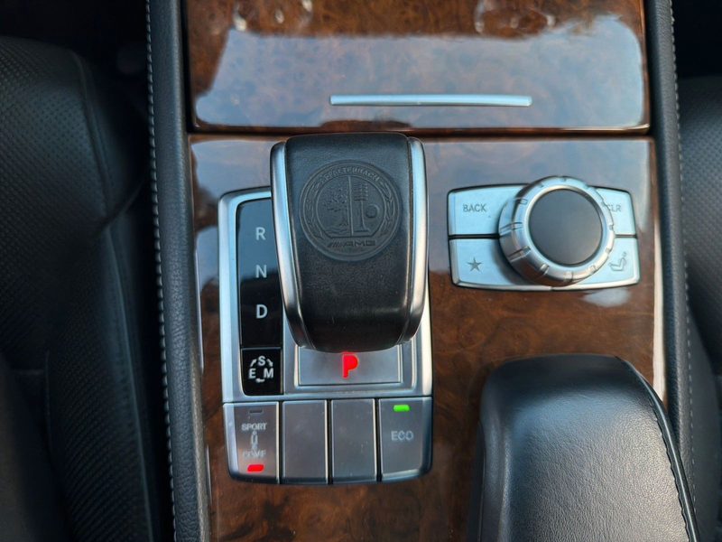 Mercedes-Benz SL 500 Roadster AMG VARIO/MASSAGE/RFK/SITZBEL. — photo 33