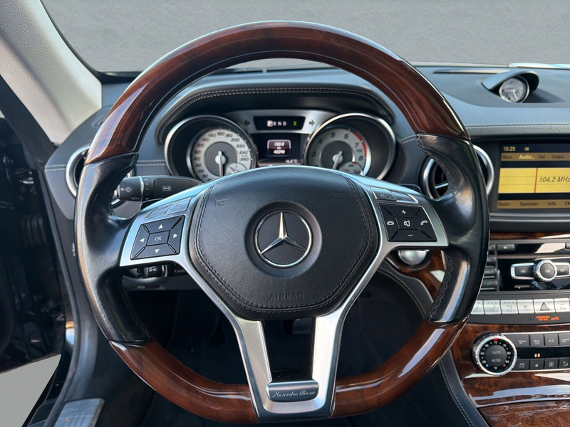 Mercedes-Benz SL 500 Roadster AMG VARIO/MASSAGE/RFK/SITZBEL. — photo 24