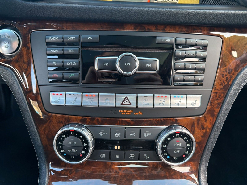 Mercedes-Benz SL 500 Roadster AMG VARIO/MASSAGE/RFK/SITZBEL. — photo 31