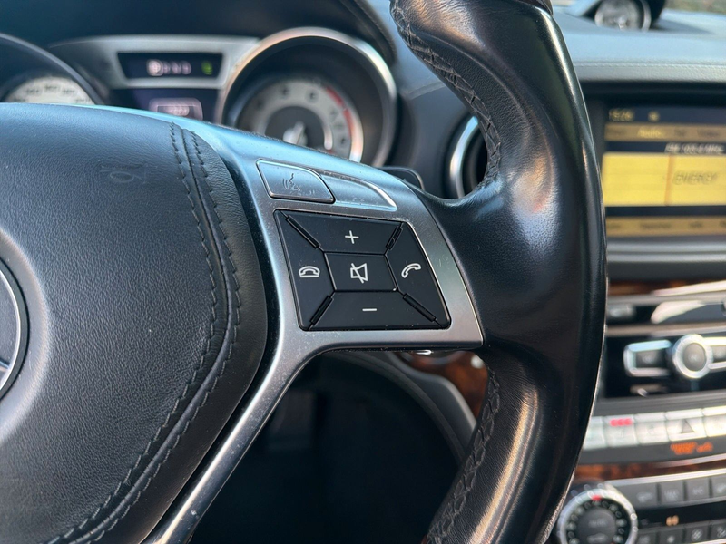 Mercedes-Benz SL 500 Roadster AMG VARIO/MASSAGE/RFK/SITZBEL. — photo 26