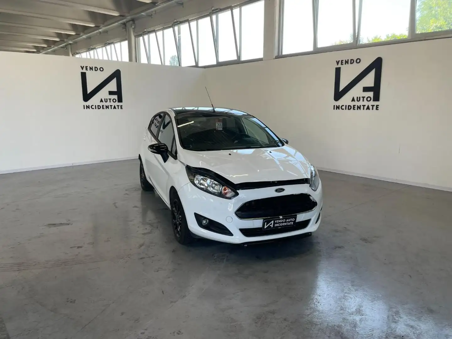 Ford Fiesta 1.5 TDCI 75CV BLACK & WHITE EDITION Bianco - 1