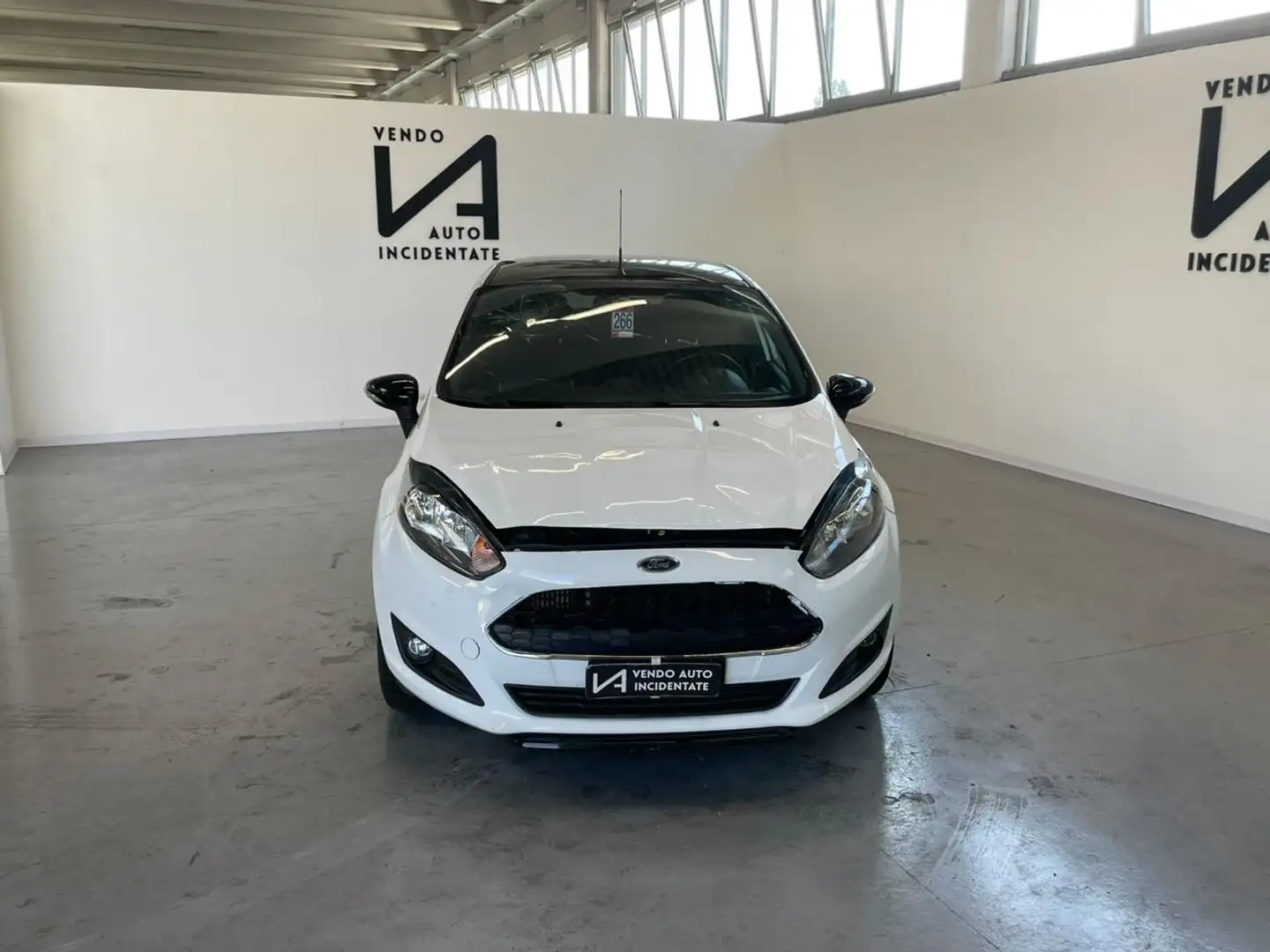 Ford Fiesta 1.5 TDCI 75CV BLACK & WHITE EDITION Bianco - 2