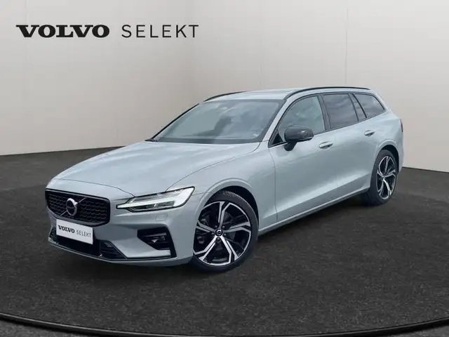 Volvo V60 B3 Ultimate / Essence