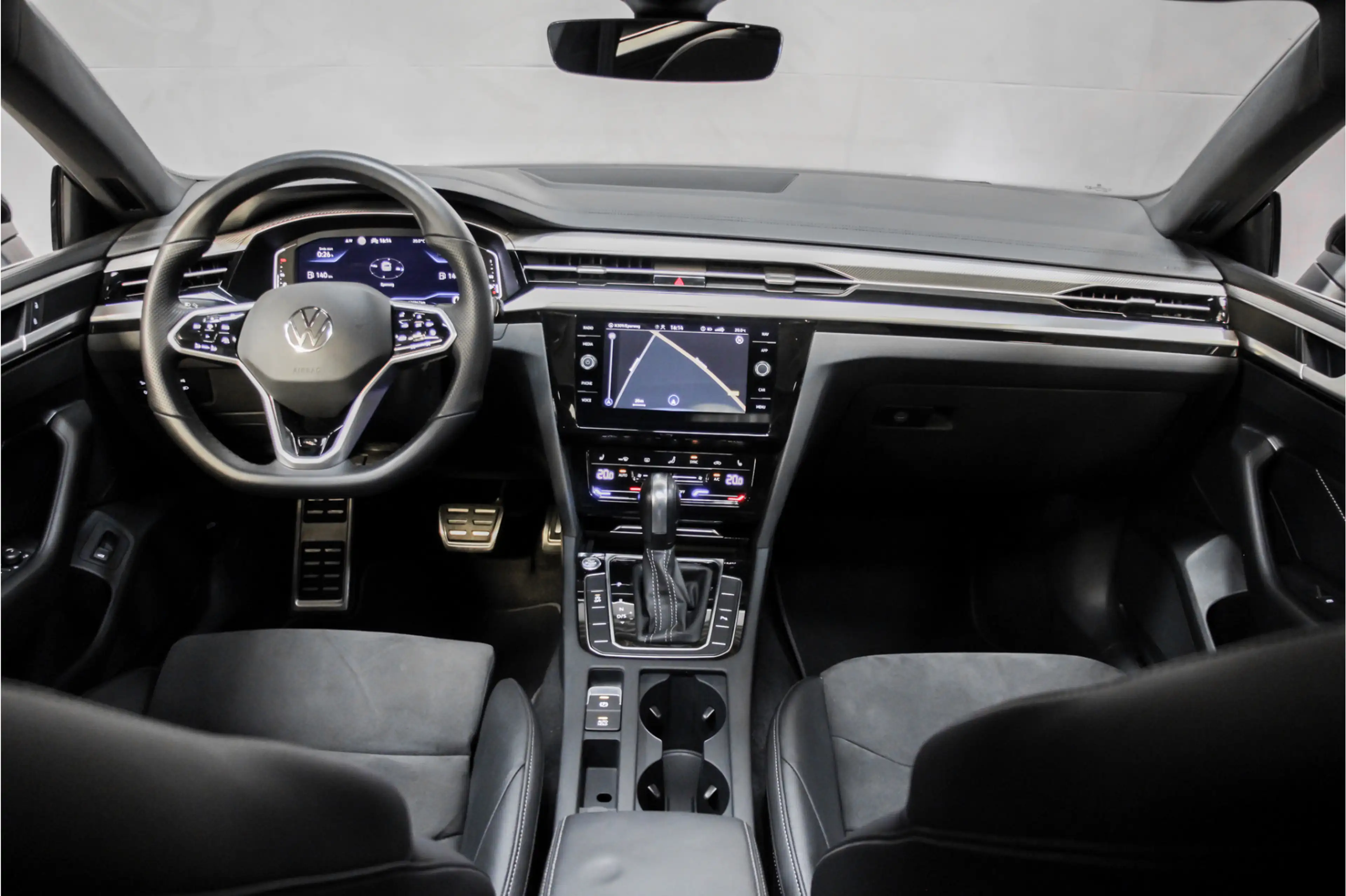 Volkswagen Arteon 2.0 TSI R-Line Business+ |Pano|20inch|Carplay|IQLi — photo 8