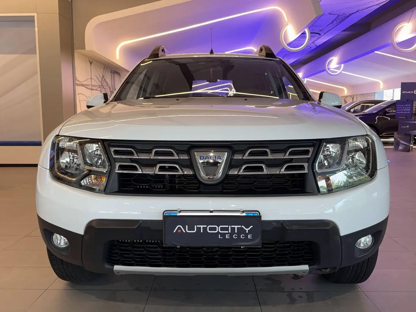 Dacia Duster 1.5 110CV AMBIANCE 4X2 DIESEL Wit - 2
