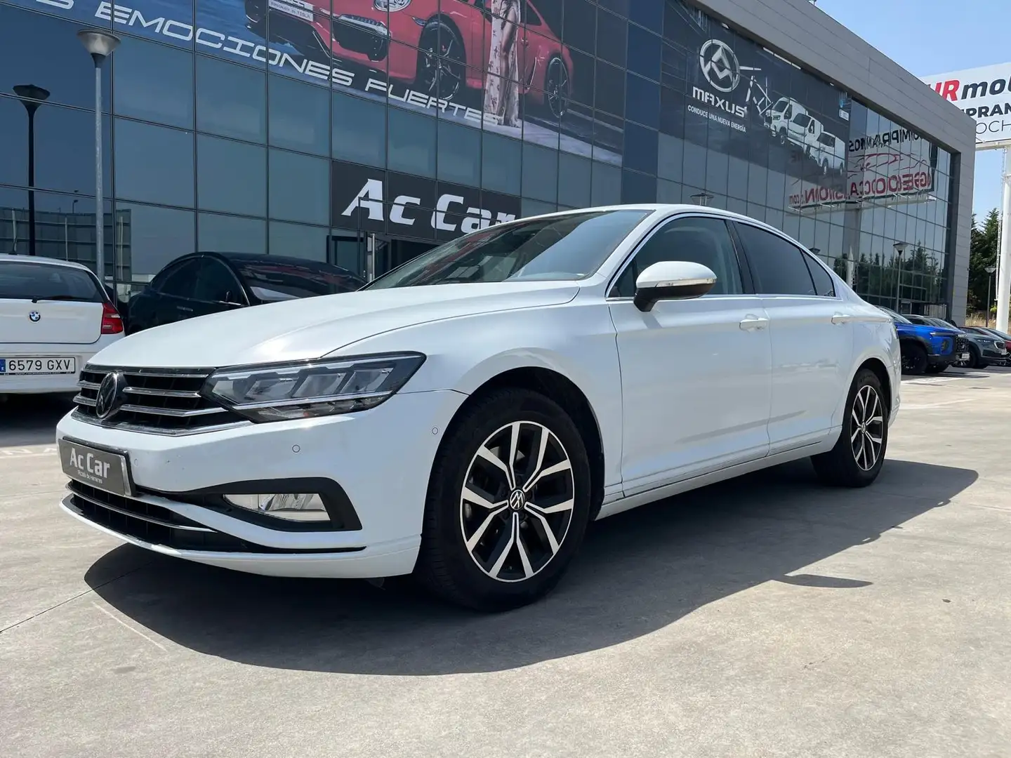 Volkswagen Passat Variant 2.0 TDI 110kW (150CV) Blanco - 2