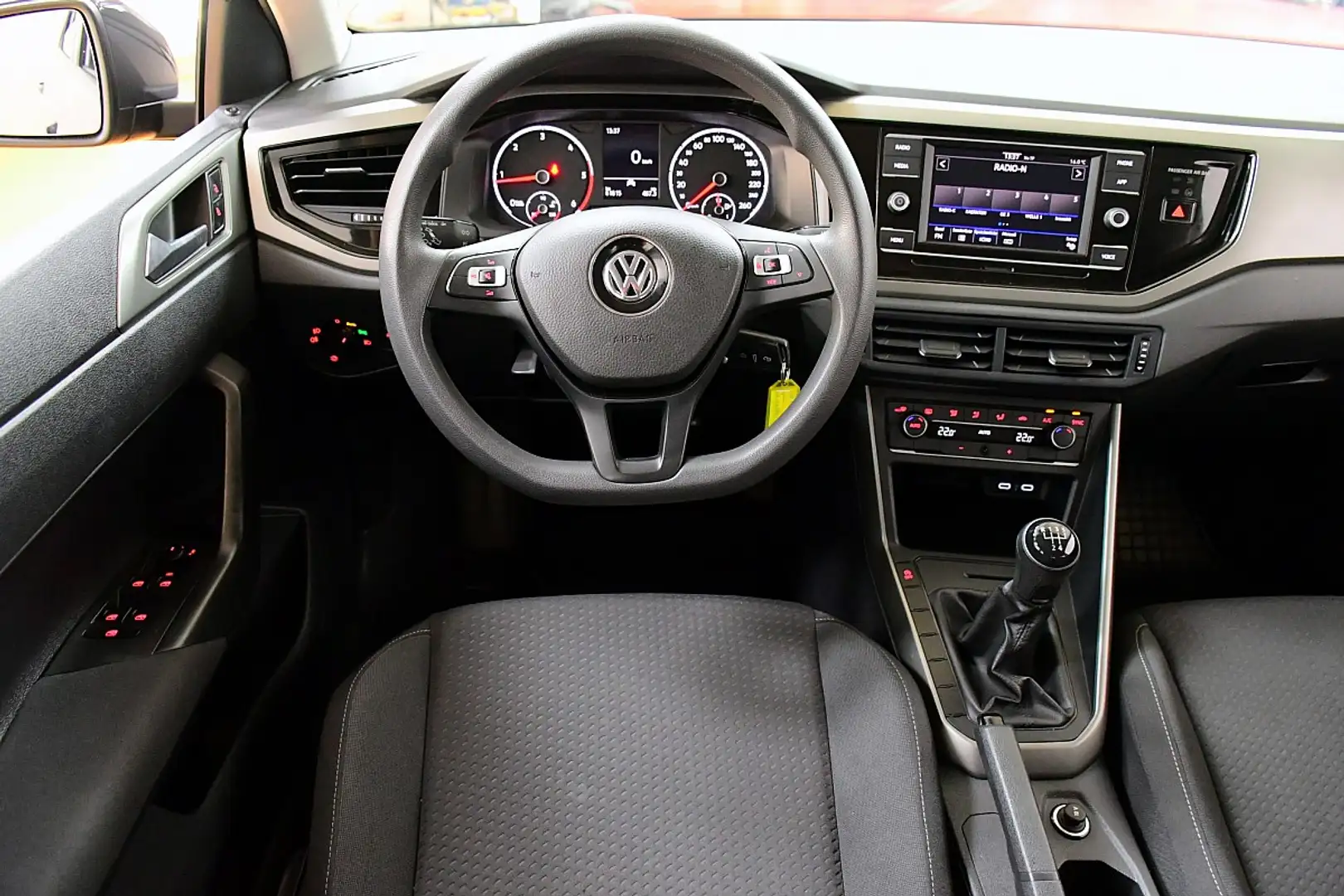 Volkswagen Polo Comfortline 1,6 TDI Grijs - 2