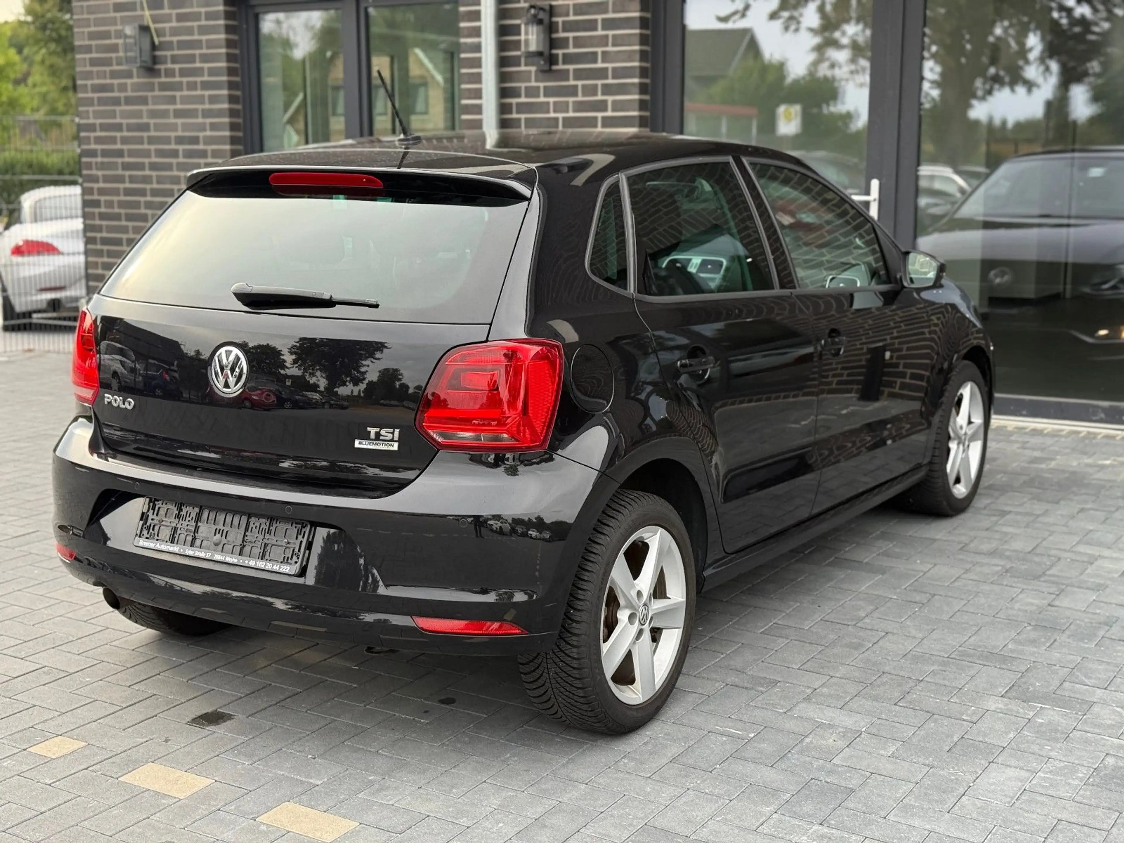 Volkswagen Polo V Highline 1.2*1Hand*SHZ*Klimatronic*PDC* — photo 8