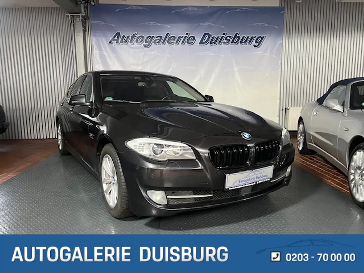 BMW 535 xDrive HUD AD StandHZG TV Navi Leder Soundsystem B Gris - 1