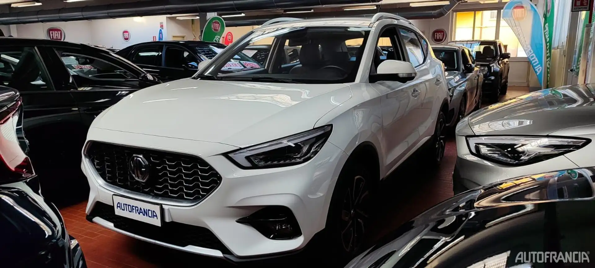 MG ZS 1.5 LUXURY Blanco - 2