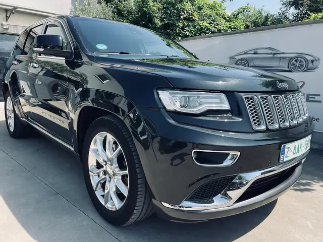 Jeep Grand Cherokee Jeep Grand Cherokee Overland Summit automatique 8 vitesses suv 140kW Full Options !!!