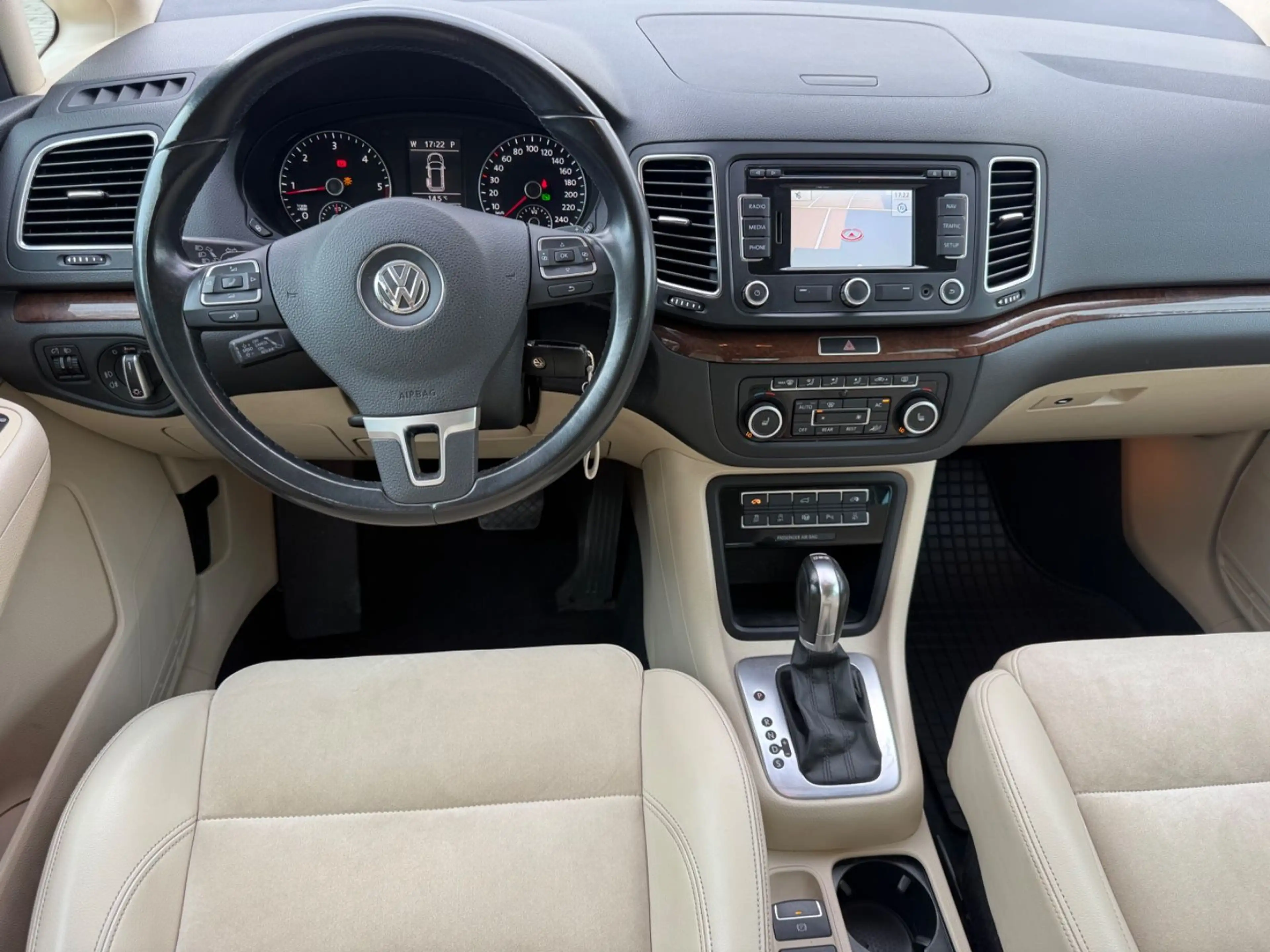 Volkswagen Sharan Highline 2.0 TDI*DSG*7-Sitz*E-Türe*NAVI — photo 7